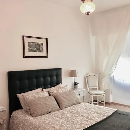 Apartment Anjos 44 *